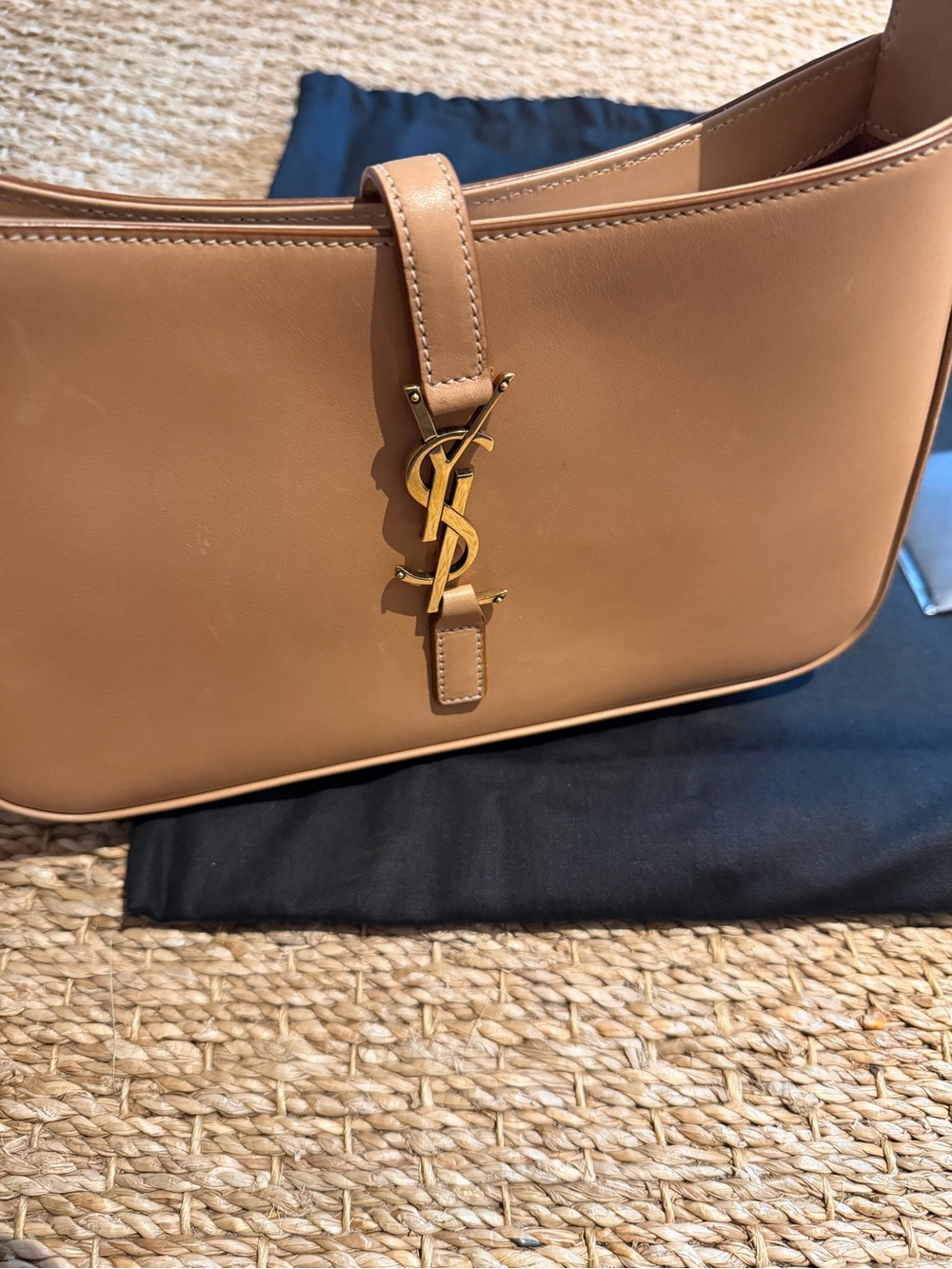 Saint Laurent Le 5 à 7 Leather Shoulder Bag YSL Beige - Picture 13 of 17